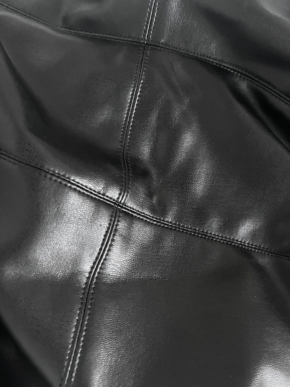 Kenneth Cole Women's Black Faux Leather Pleated Combo Corset Ball Gown Size: S - Picture 5 of 8